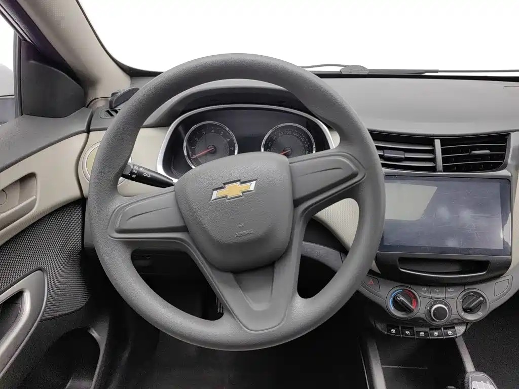 Chevrolet Sail — миниатюра 11