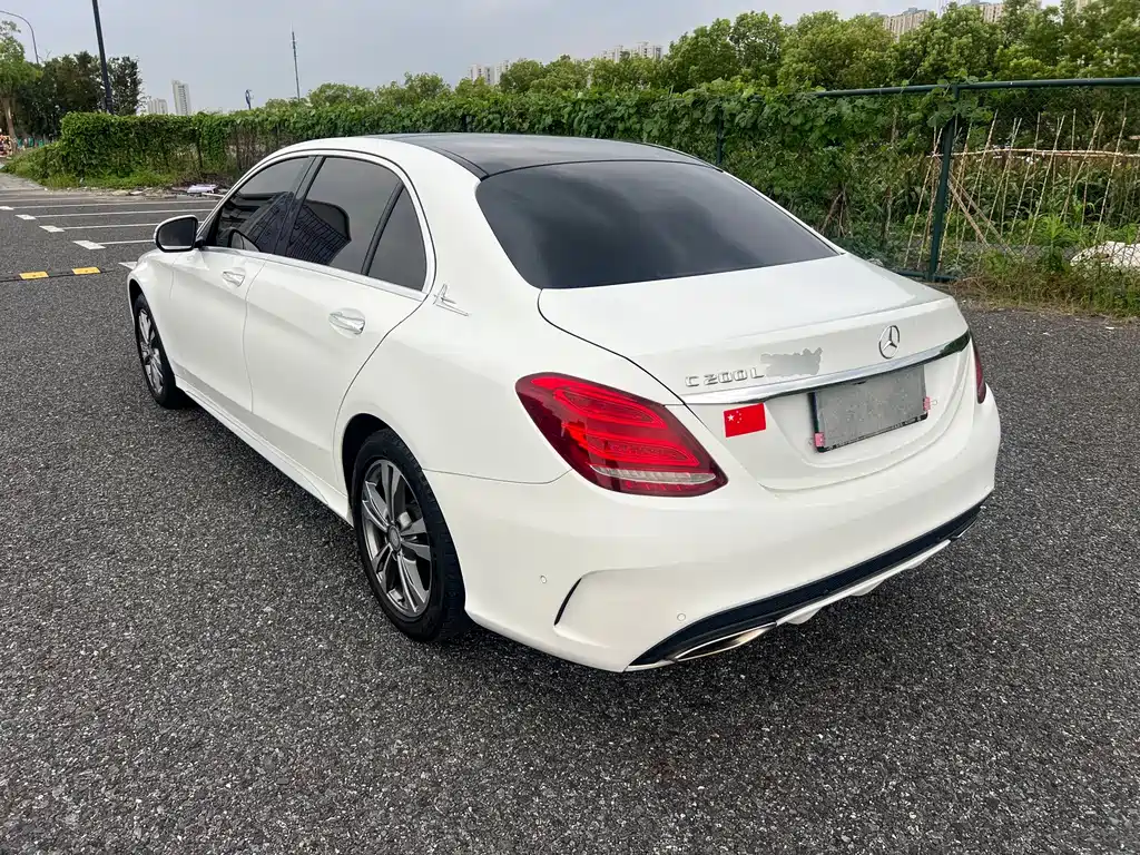 Mercedes-Benz C-Class — миниатюра 6