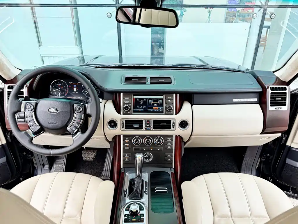 Land Rover Range Rover — миниатюра 17