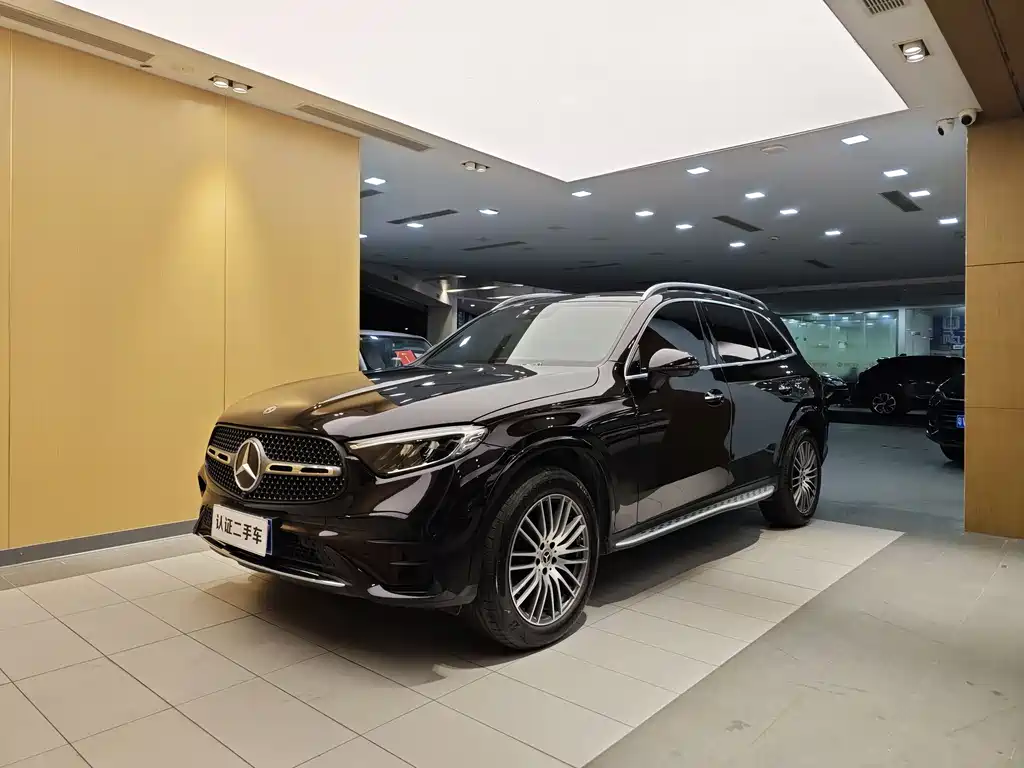 Mercedes-Benz GLC 2023