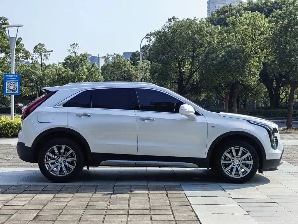 Cadillac XT4 — миниатюра 4