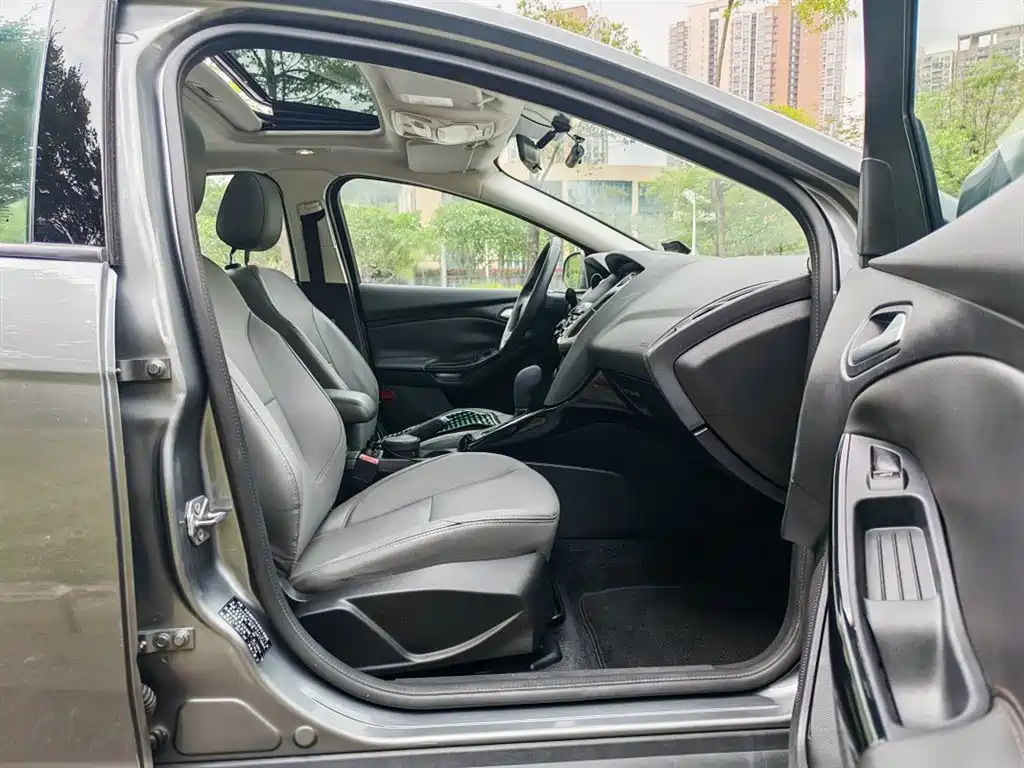 Toyota Corolla Levin 2017 1.8H GS E-CVT Elite V