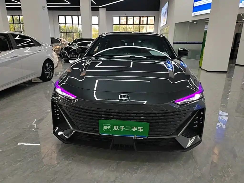 Changan UNI-V — миниатюра 3
