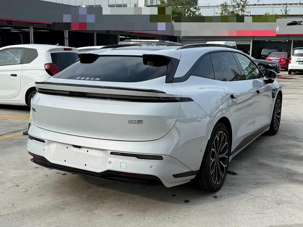 Zeekr 007GT — миниатюра 18