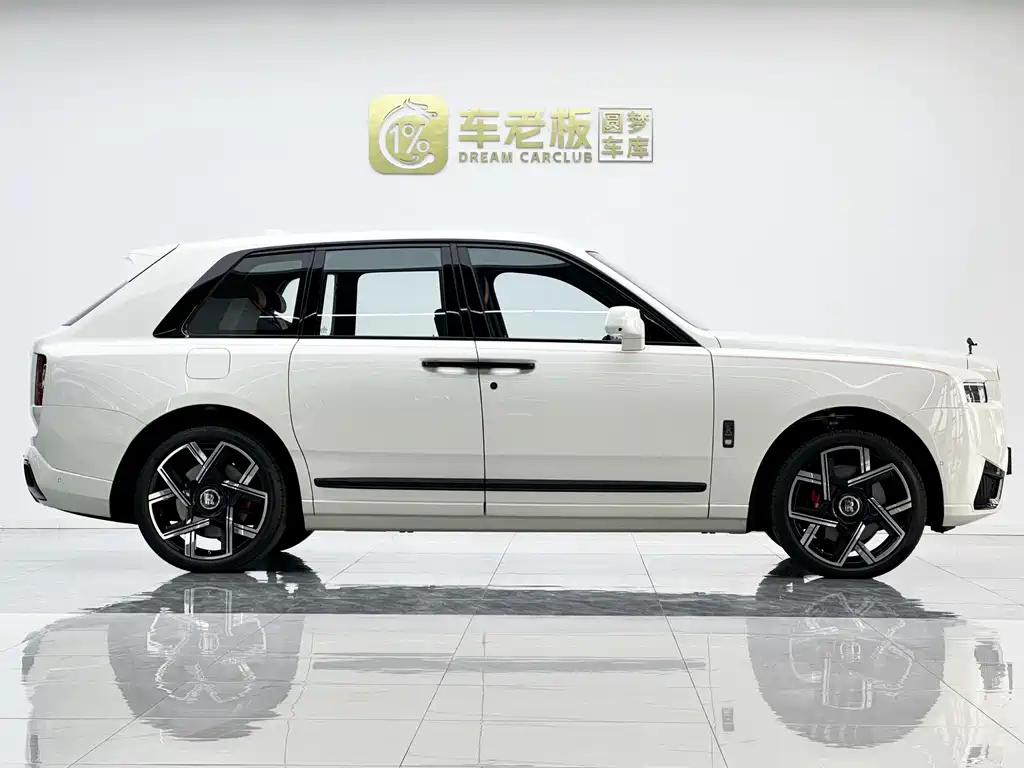 Rolls-Royce Cullinan 2025 Black Badge