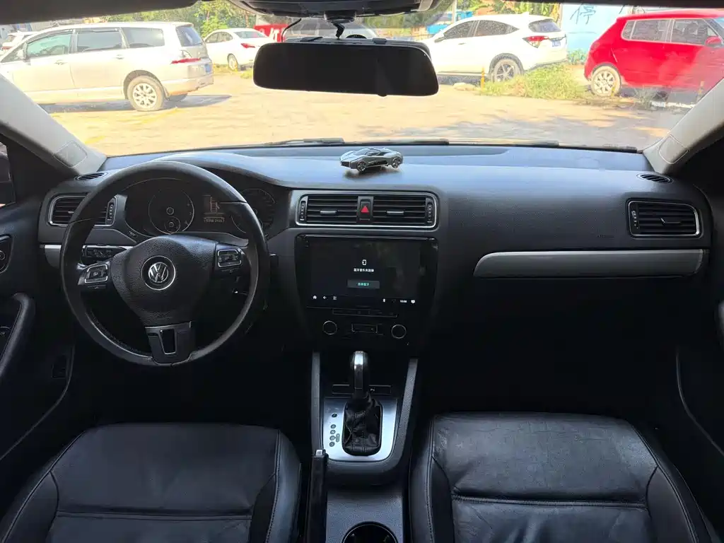 Volkswagen Sagitar — миниатюра 7