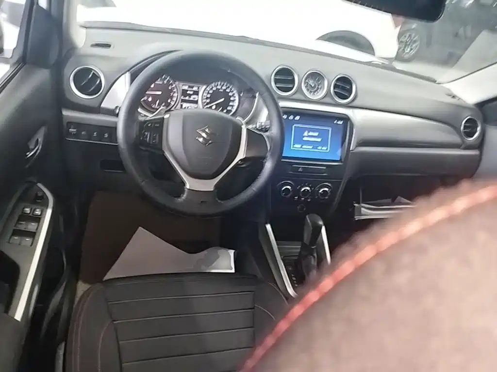 Suzuki Vitara — миниатюра 10