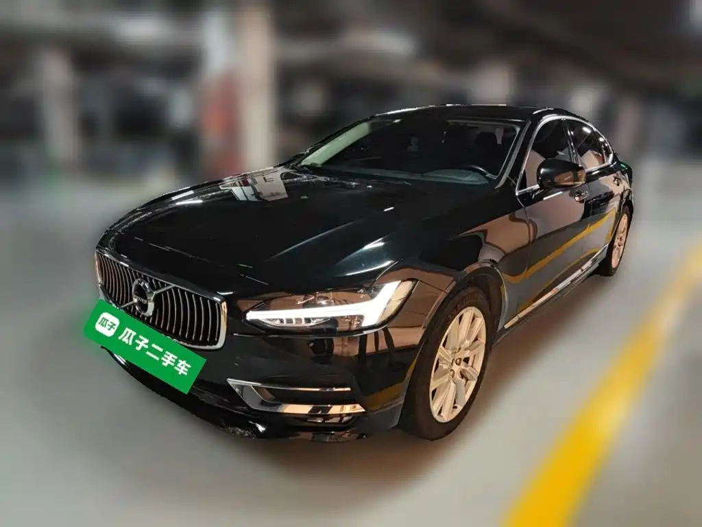 Volvo S90