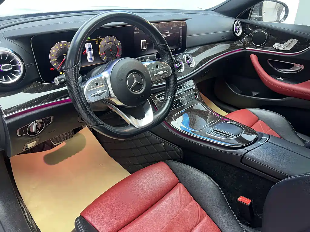 MERCEDES-BENZ E CLASS