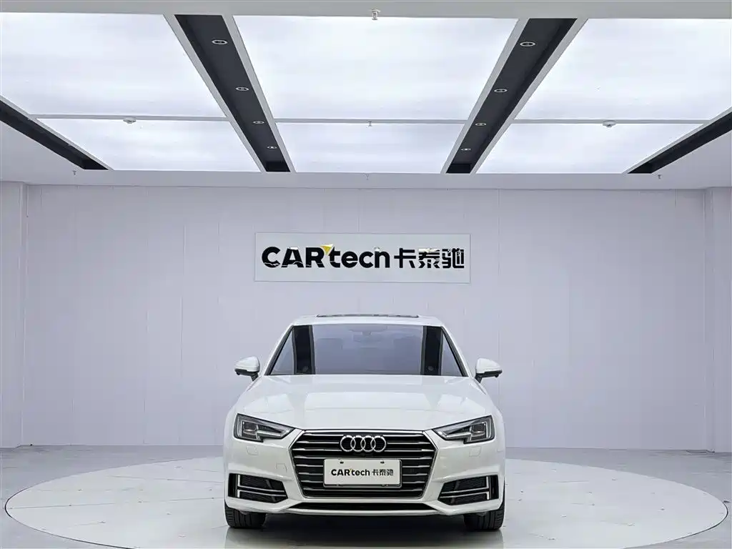 Audi A4L 2019 40 TFSI VI