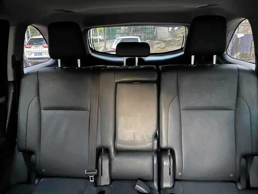 Toyota Highlander — миниатюра 9