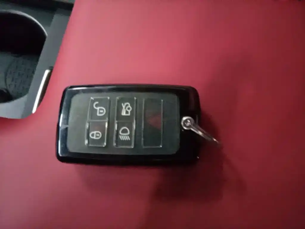 Jaguar XEL — миниатюра 9