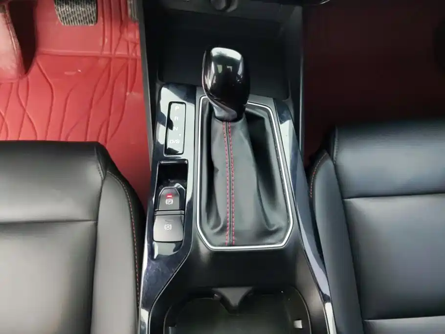 MG MG5 — миниатюра 16
