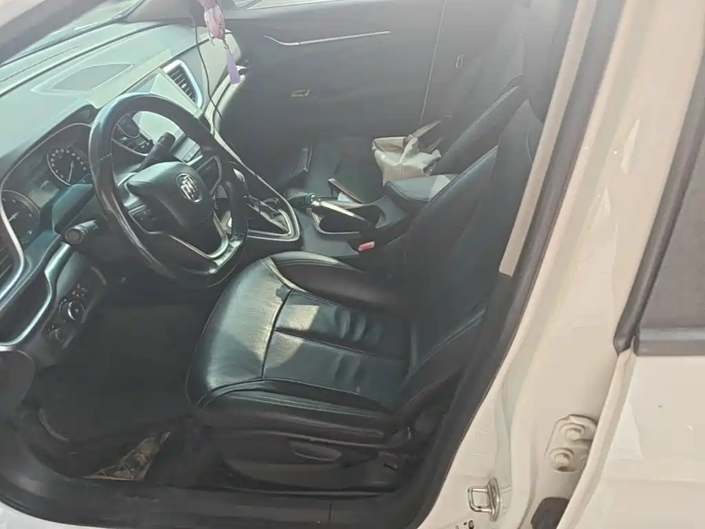 Buick Excelle — миниатюра 15