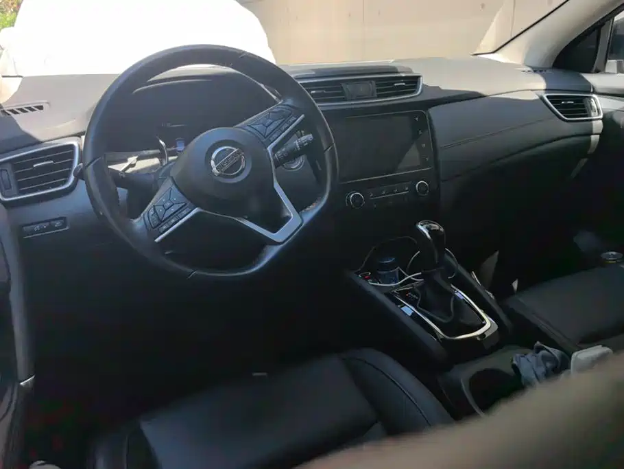Nissan Qashqai — миниатюра 12