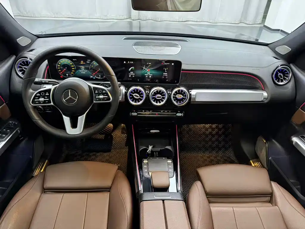 Mercedes-Benz GLB — миниатюра 6