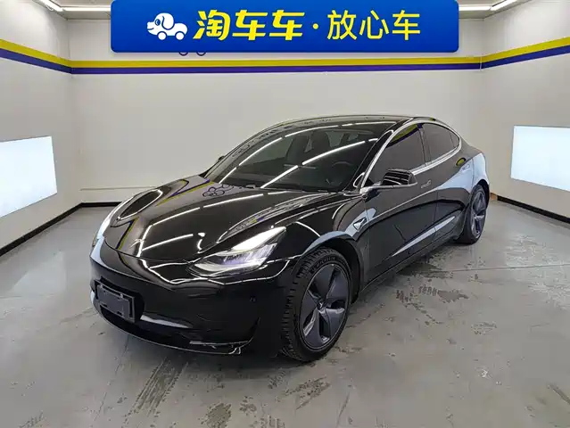 TESLA MODEL 3 2020