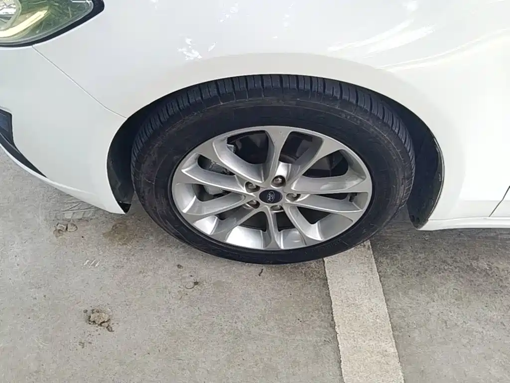 Ford Mondeo — миниатюра 23