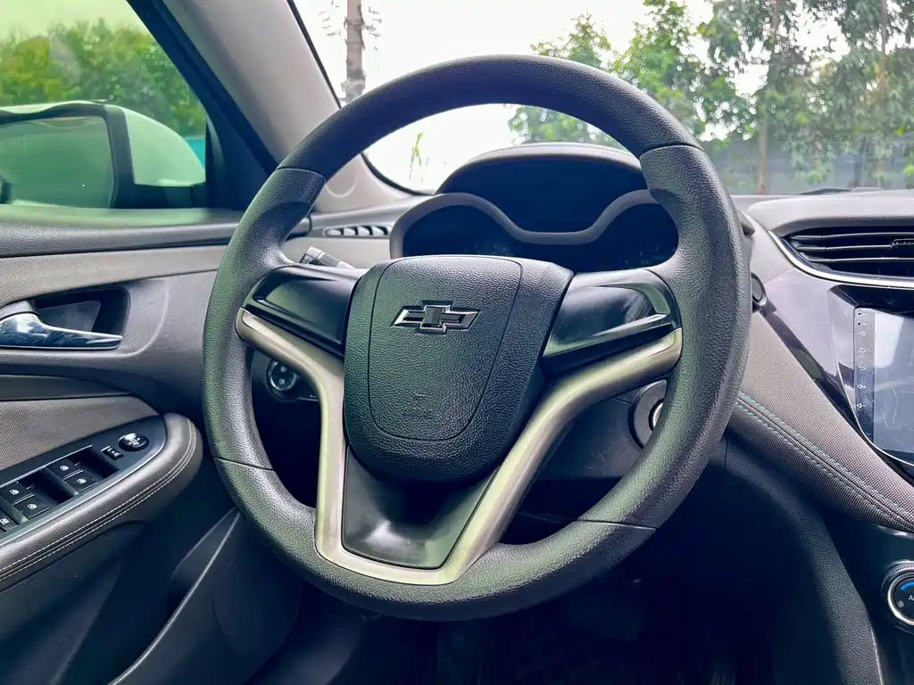 Chevrolet Malibu — миниатюра 12