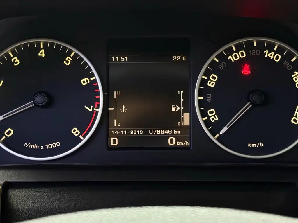 Land Rover Discovery — миниатюра 7