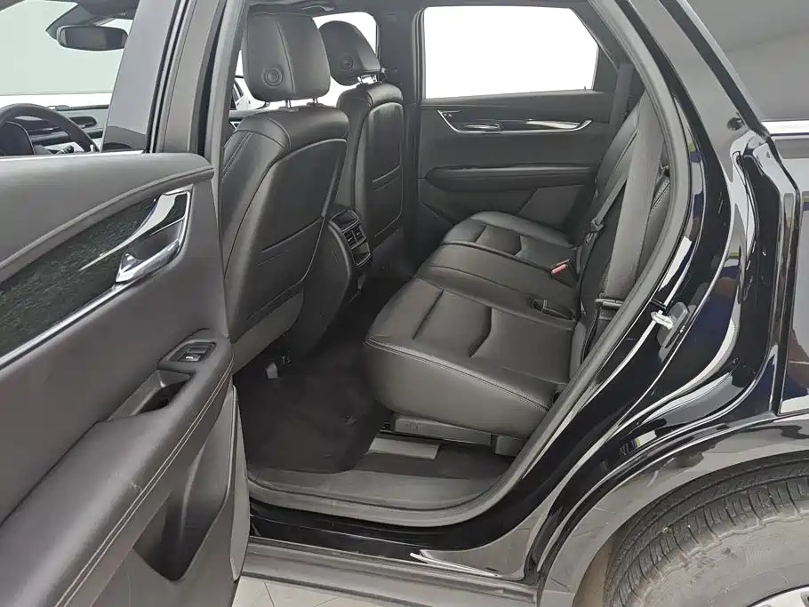 Cadillac XT5 — миниатюра 11