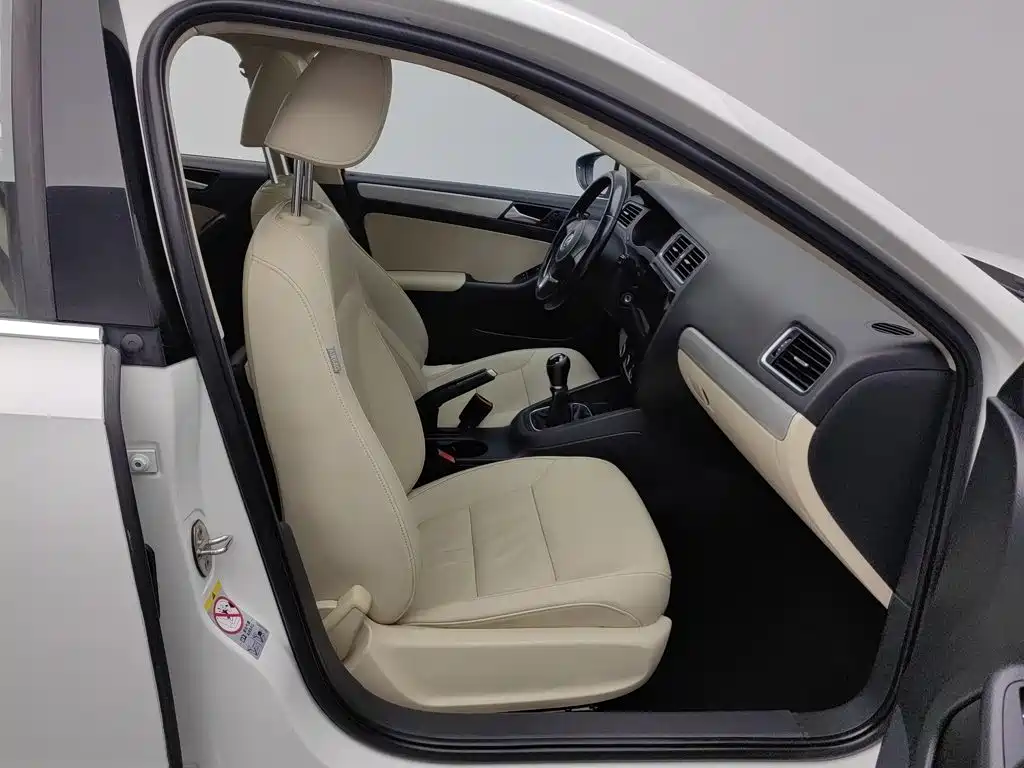 Volkswagen Sagitar — миниатюра 23