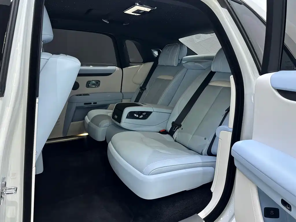 Rolls-Royce Ghost — миниатюра 10