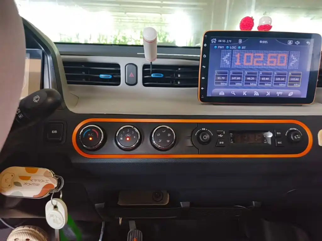 Wuling MINIEV — миниатюра 13