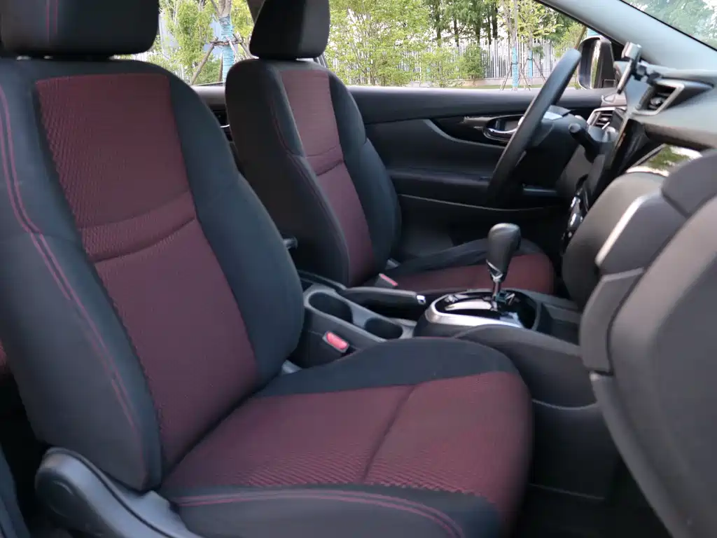 Nissan Qashqai — миниатюра 18