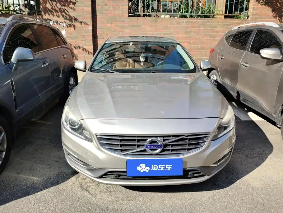 Volvo S60 — миниатюра 2