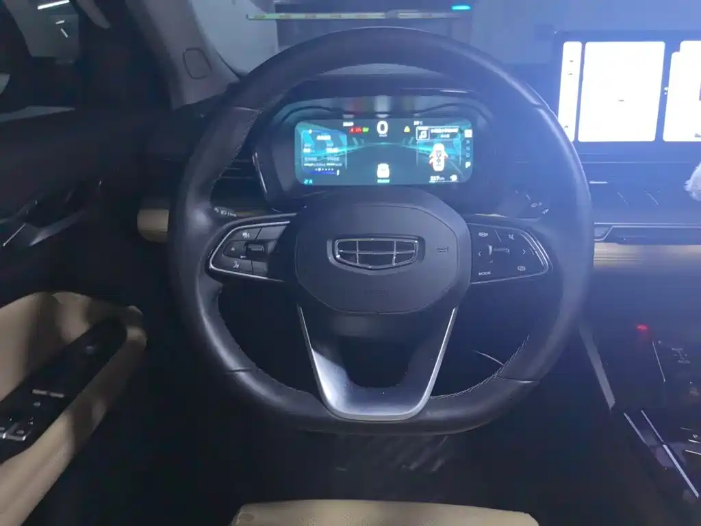 Geely L HiP — миниатюра 11