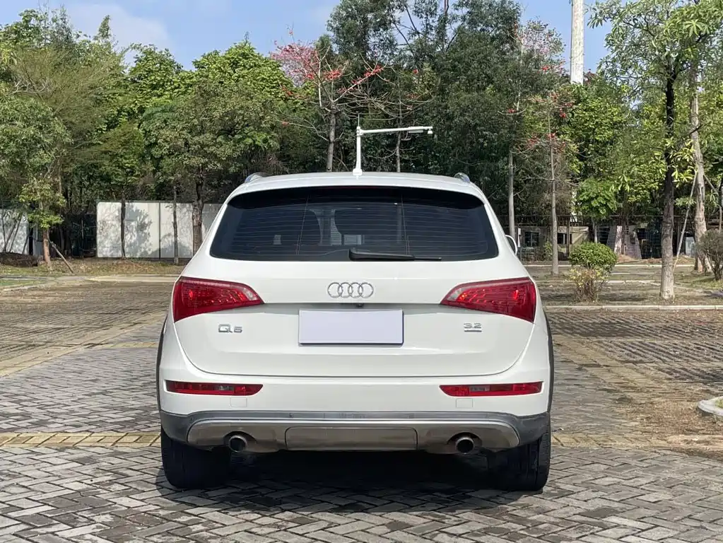 Audi Q5 (Import) — миниатюра 10