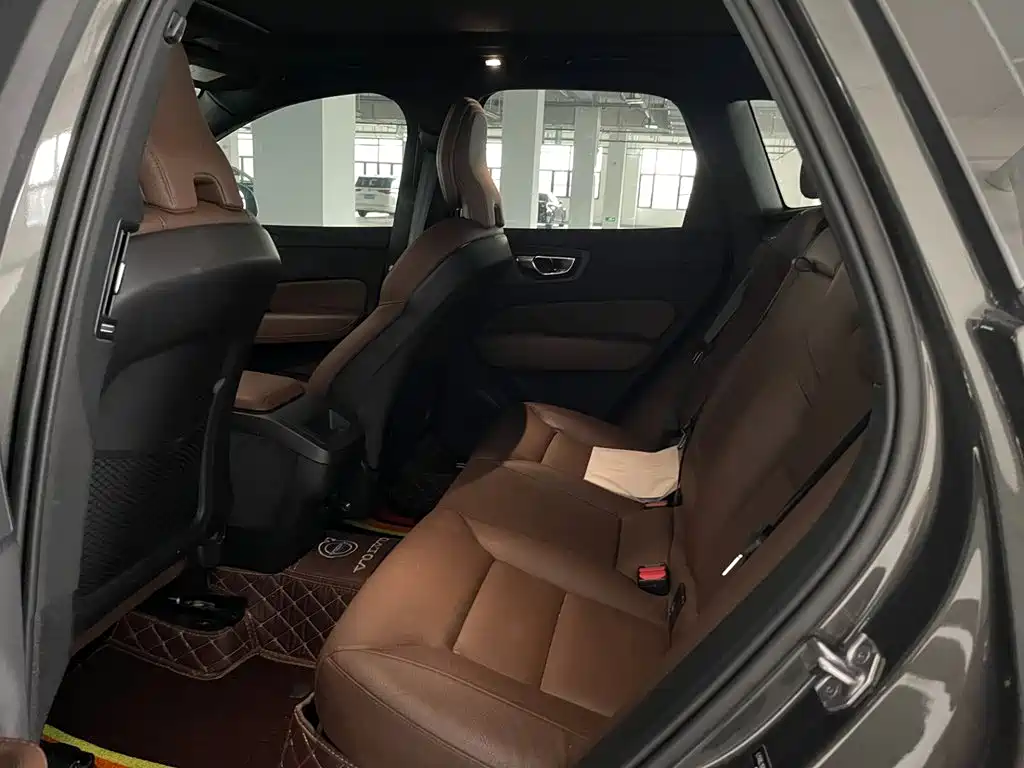 Volvo XC60 — миниатюра 9