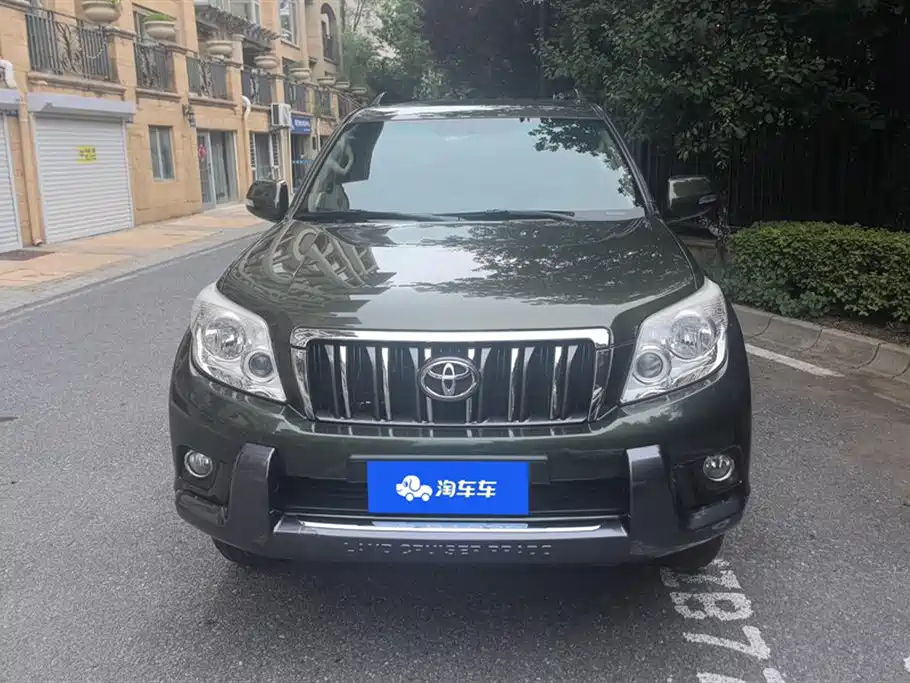 Toyota Land Cruiser Prado 2010 2.7L AT Standard