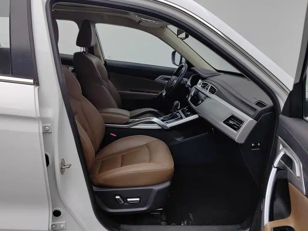 Geely Boyue — миниатюра 23