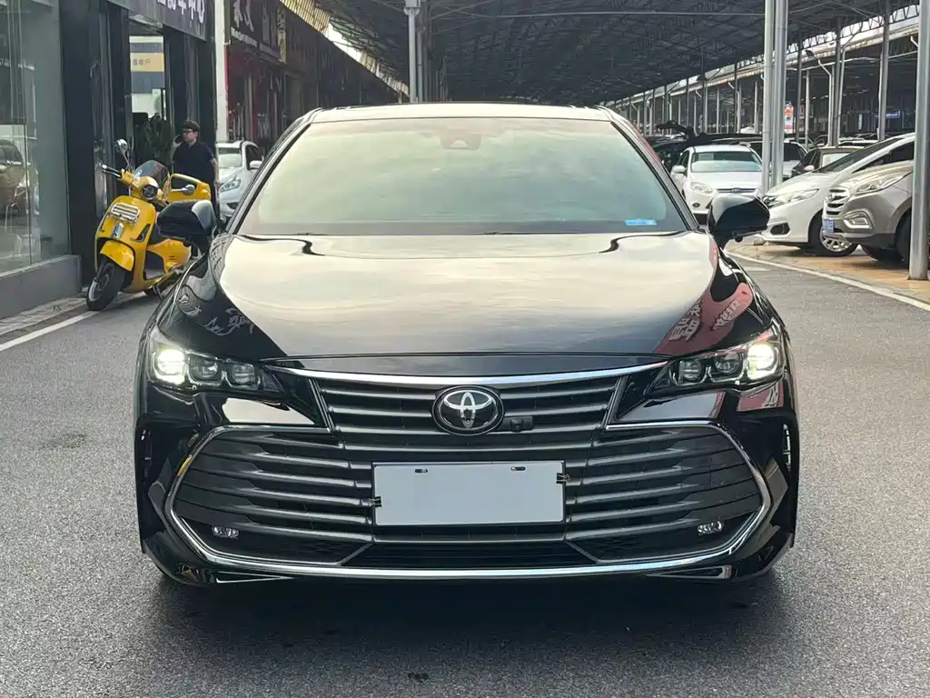 Toyota Avalon — миниатюра 2