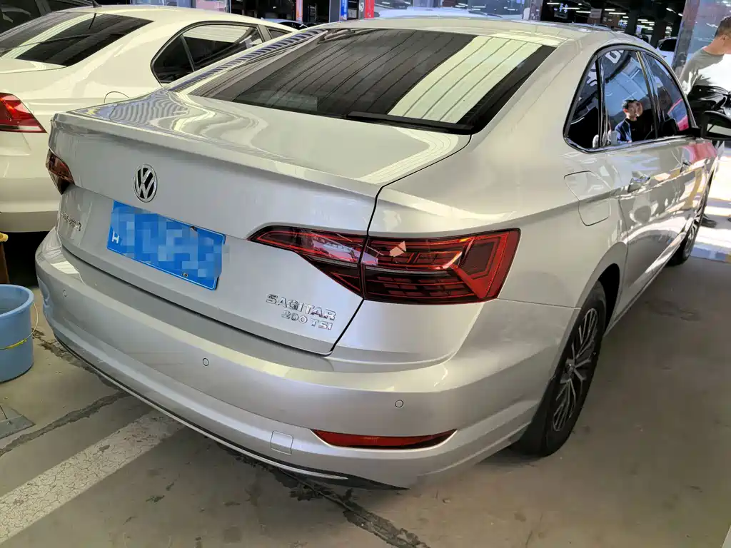Volkswagen Sagitar — миниатюра 5