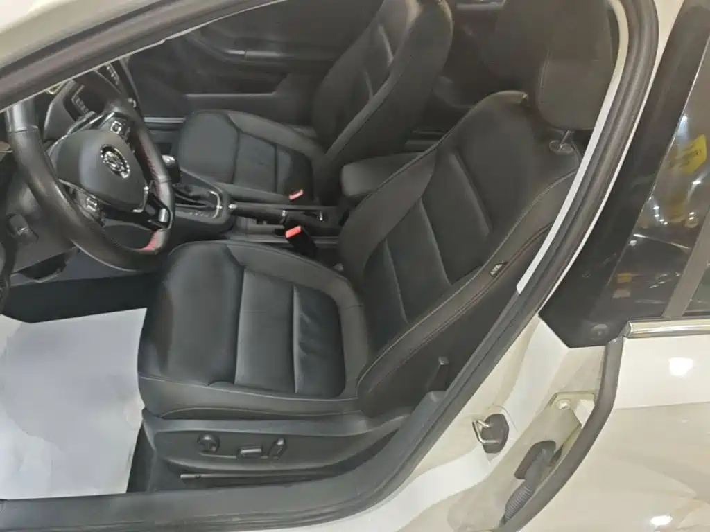 Volkswagen Sagitar — миниатюра 15