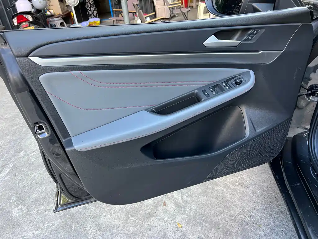 Volkswagen Lamando — миниатюра 7