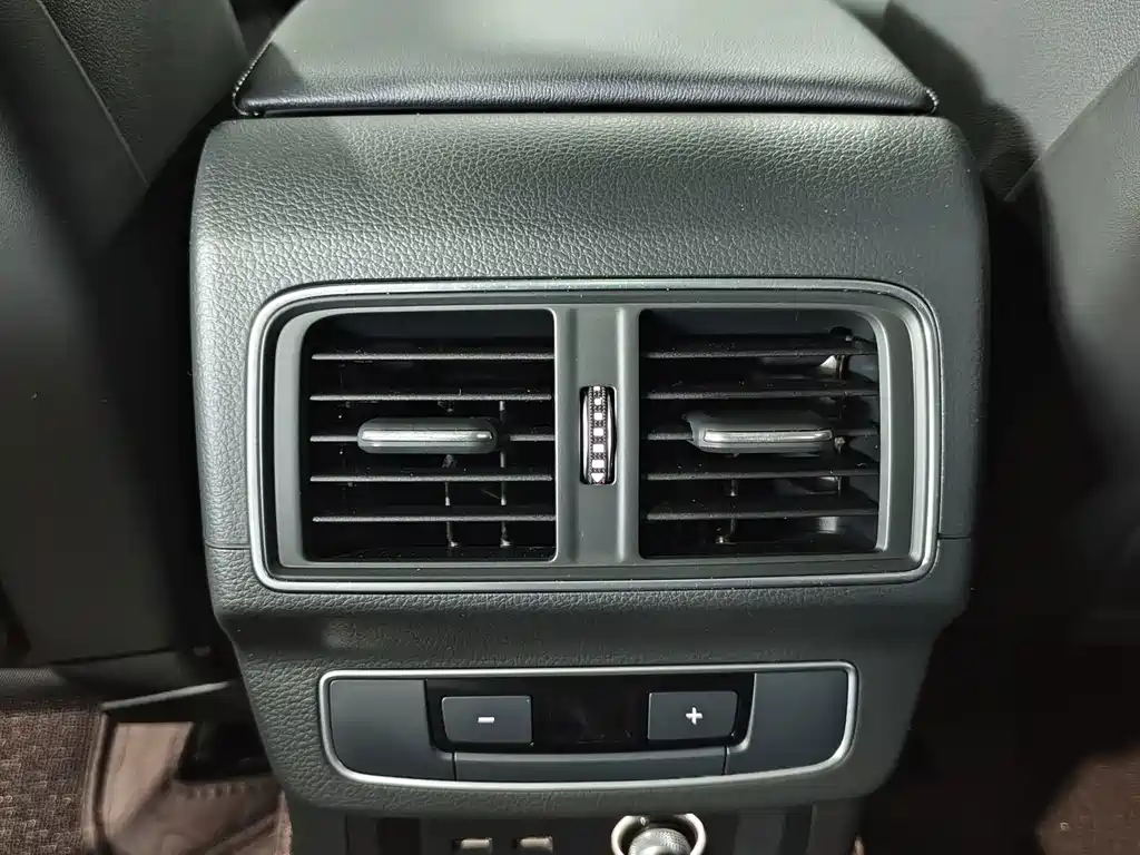Audi Q5L — миниатюра 17