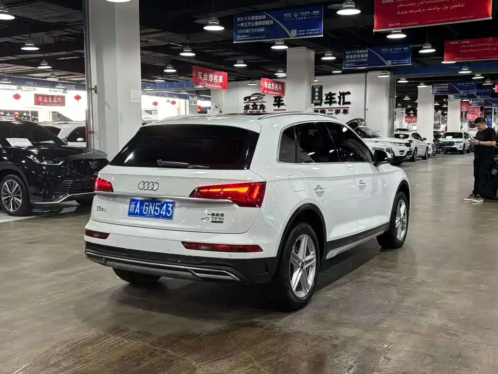 Audi Q5L — миниатюра 9
