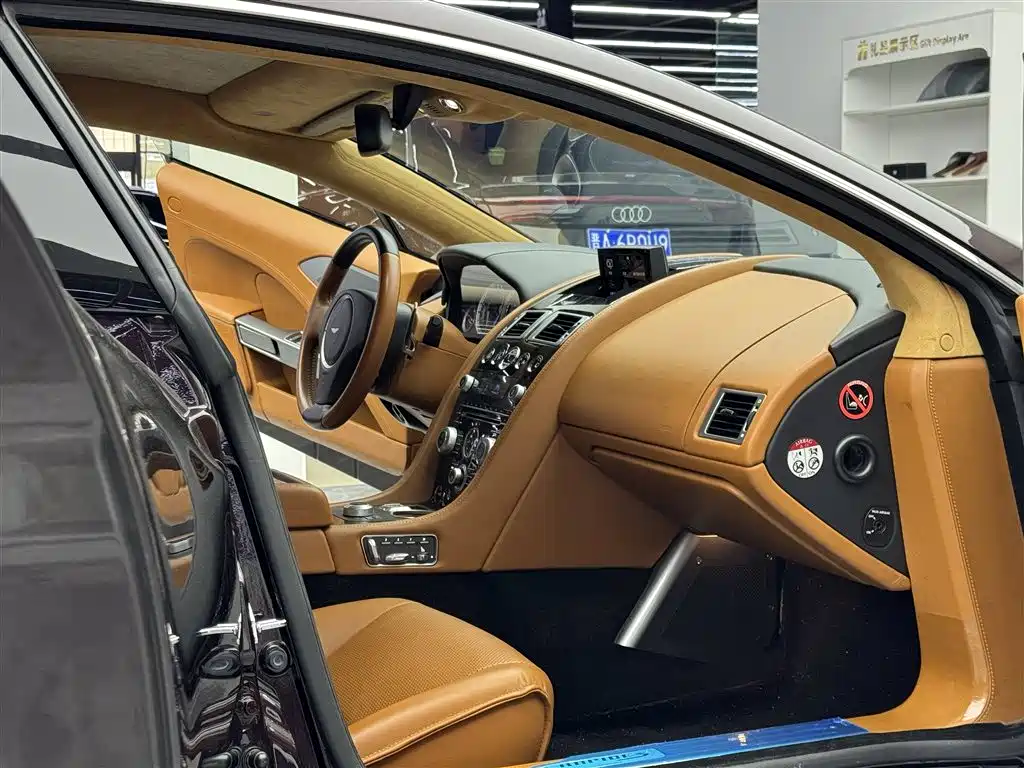 Aston Martin Rapide 2015 6.0L S