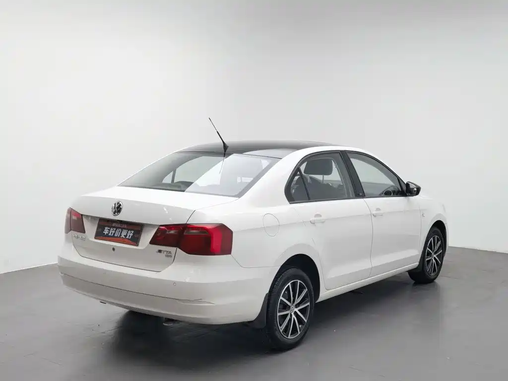 Volkswagen Jetta — миниатюра 2