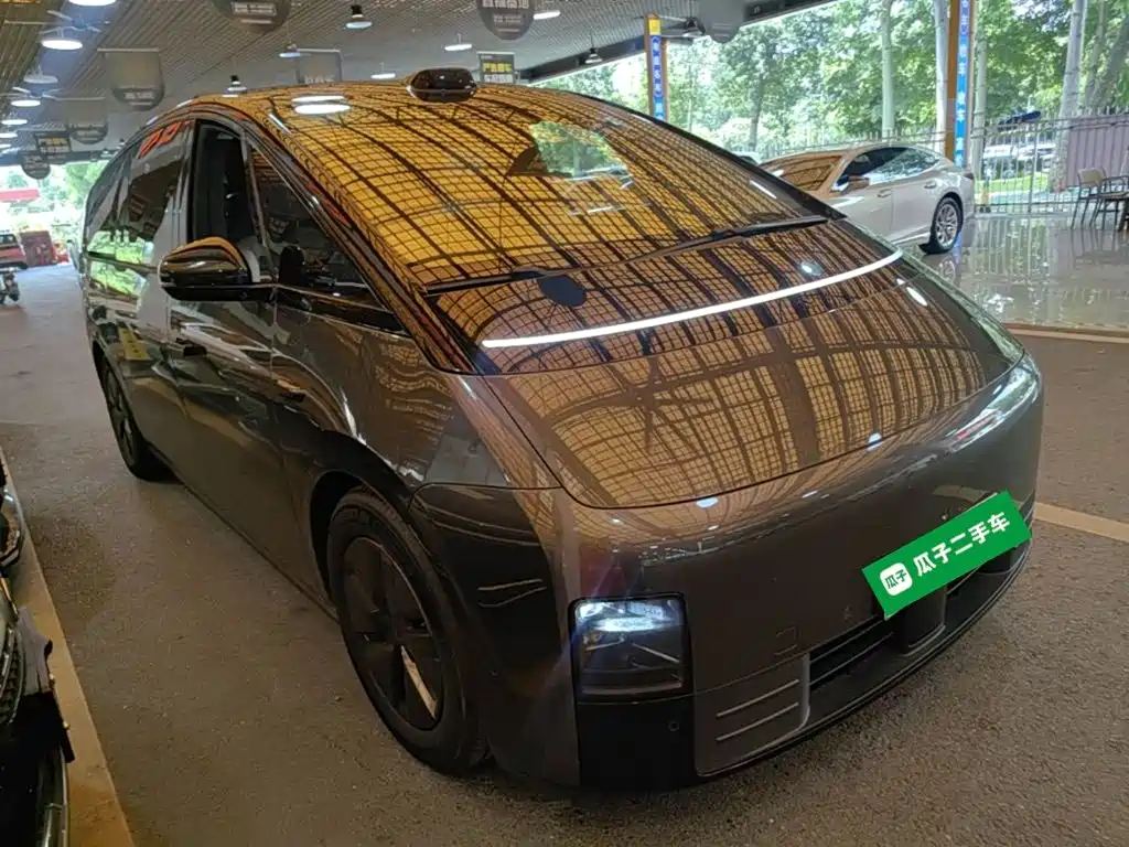 Li Auto MEGA 2024 Ultra