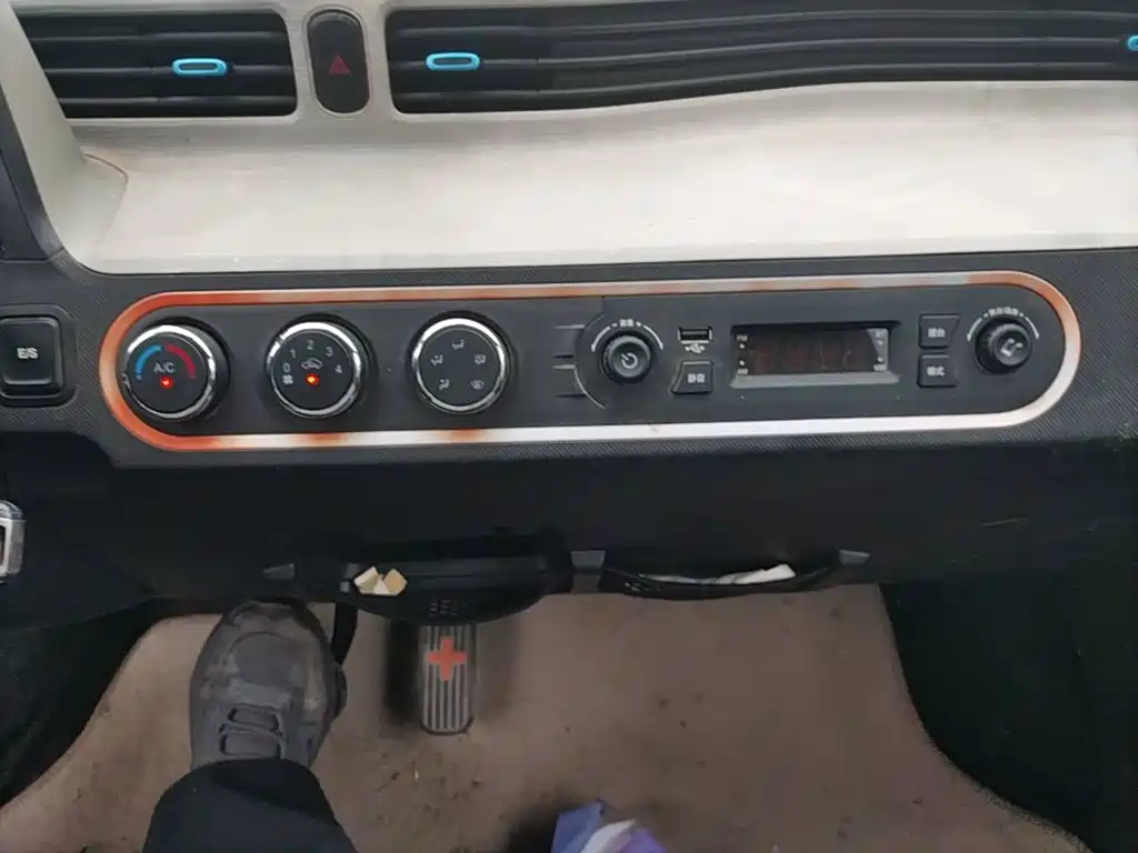 Wuling MINIEV — миниатюра 13