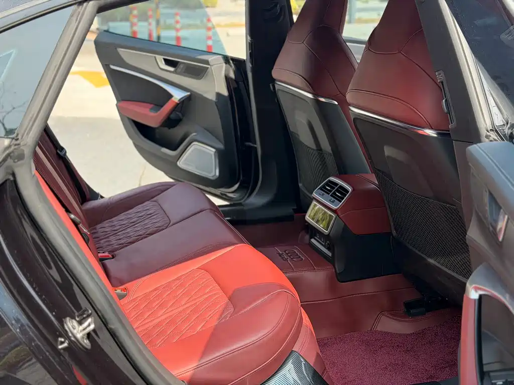 Audi A7L — миниатюра 8