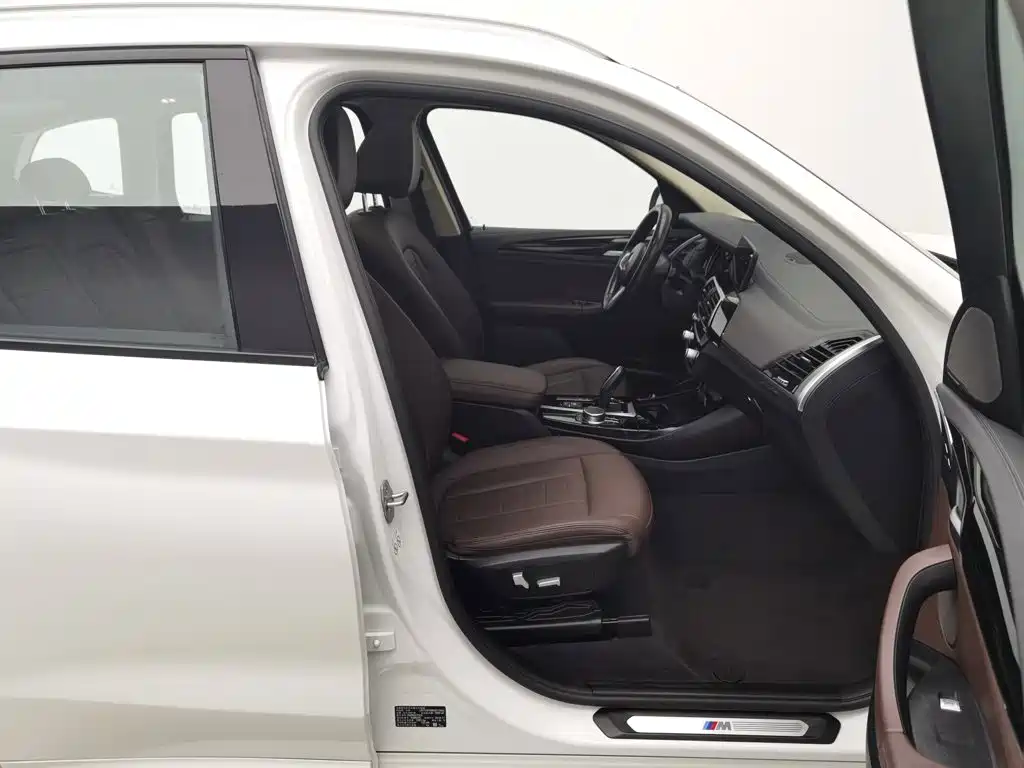 BMW X3 — миниатюра 23