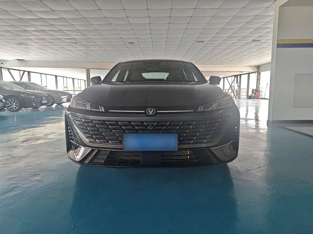 Changan Eado — миниатюра 6