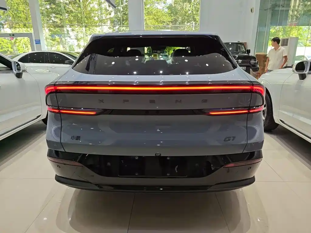 XPeng G7 — миниатюра 6