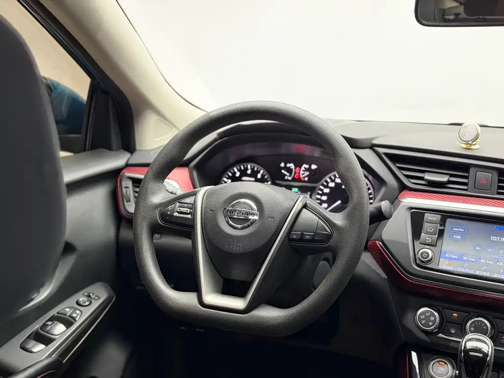 Nissan Bluebird — миниатюра 13